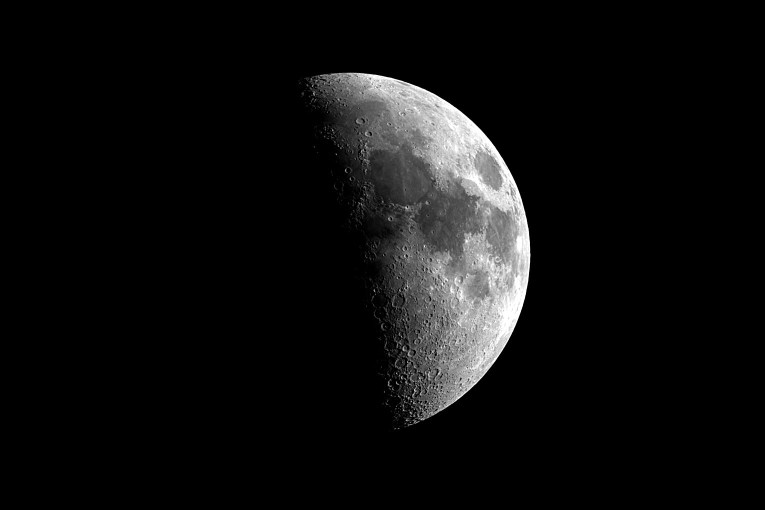 Mond_28_5_12 (765 x 510)